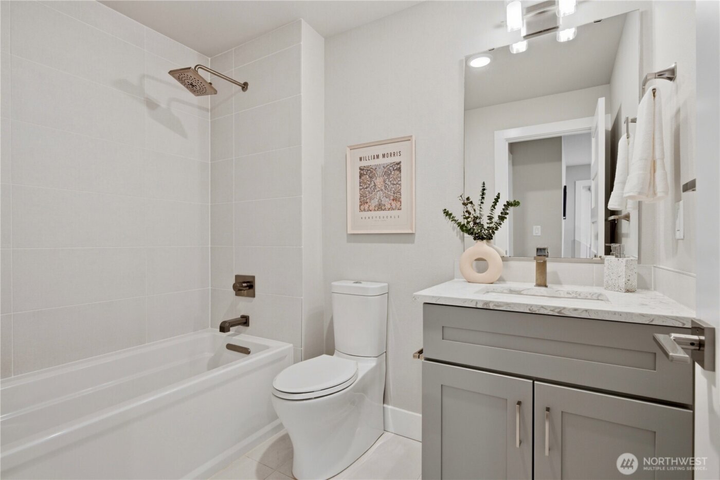 12129 NE 109th Way , Kirkland, WA 98033