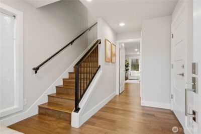 12129 NE 109th Way , Kirkland, WA 98033 - Photo 3