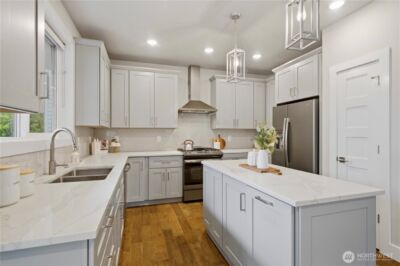 12129 NE 109th Way , Kirkland, WA 98033 - Photo 9