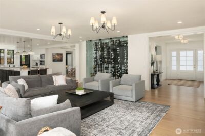 5721 65th Avenue NE, Seattle, WA 98105 - Photo 3