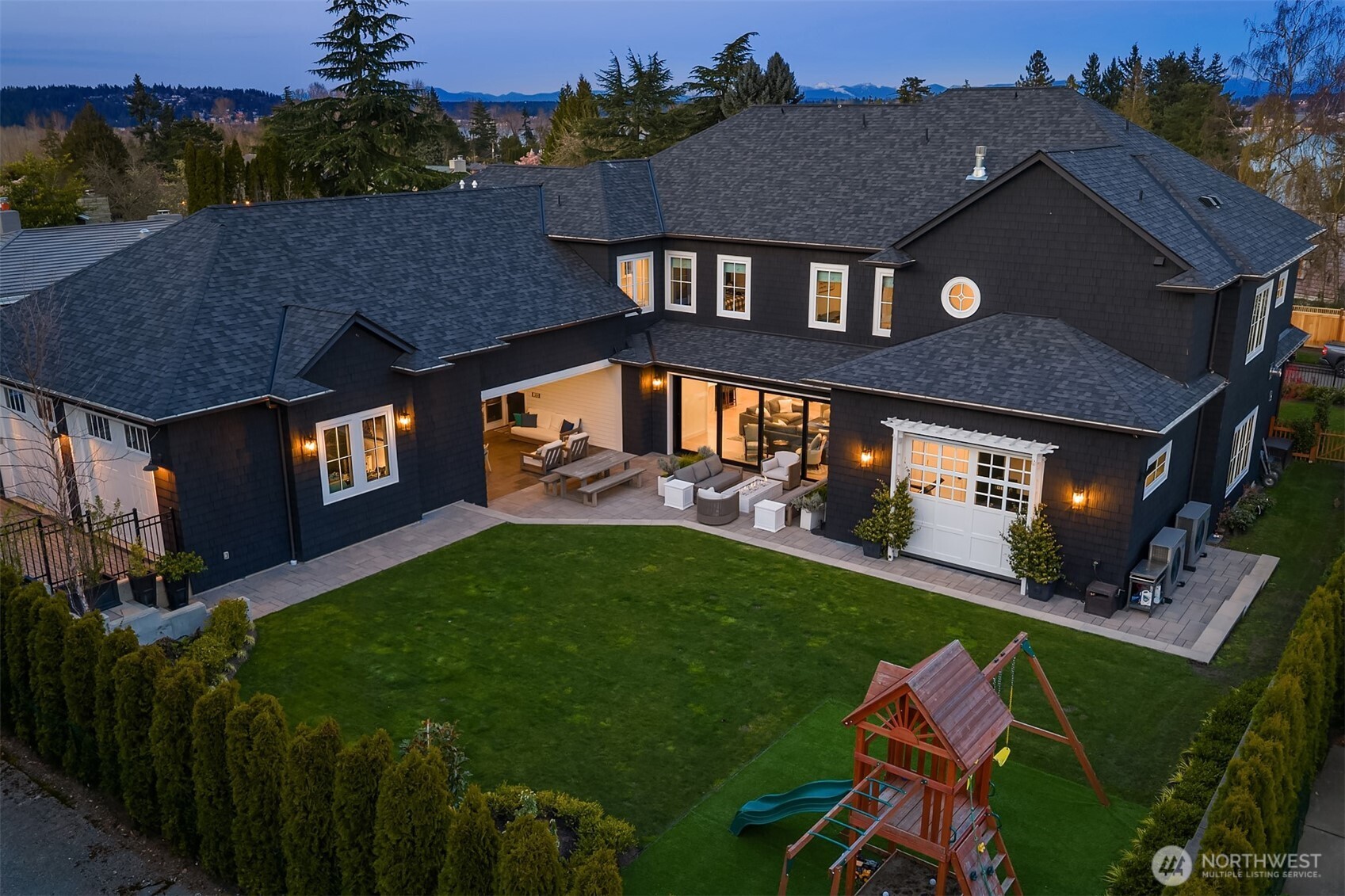 5721 65th Avenue NE, Seattle, WA 98105