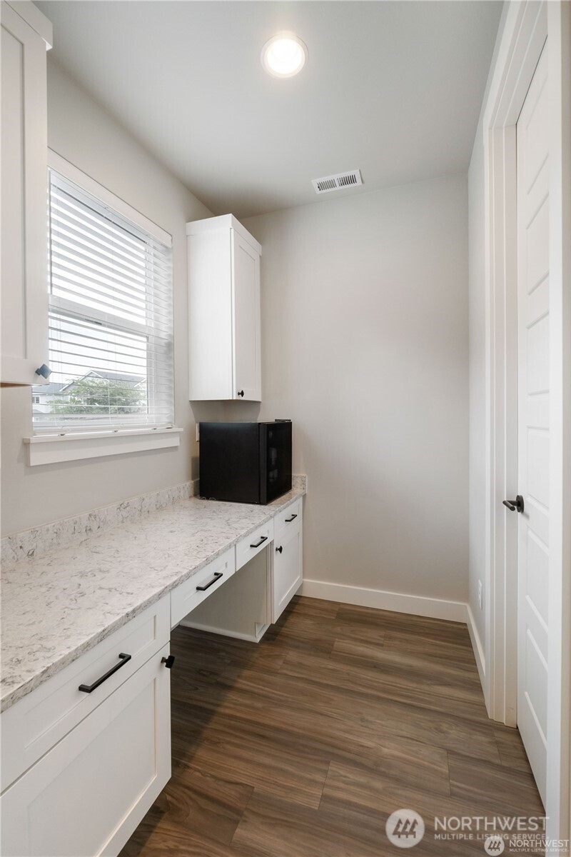 12956 186th Ave E , Bonney Lake, WA 98391