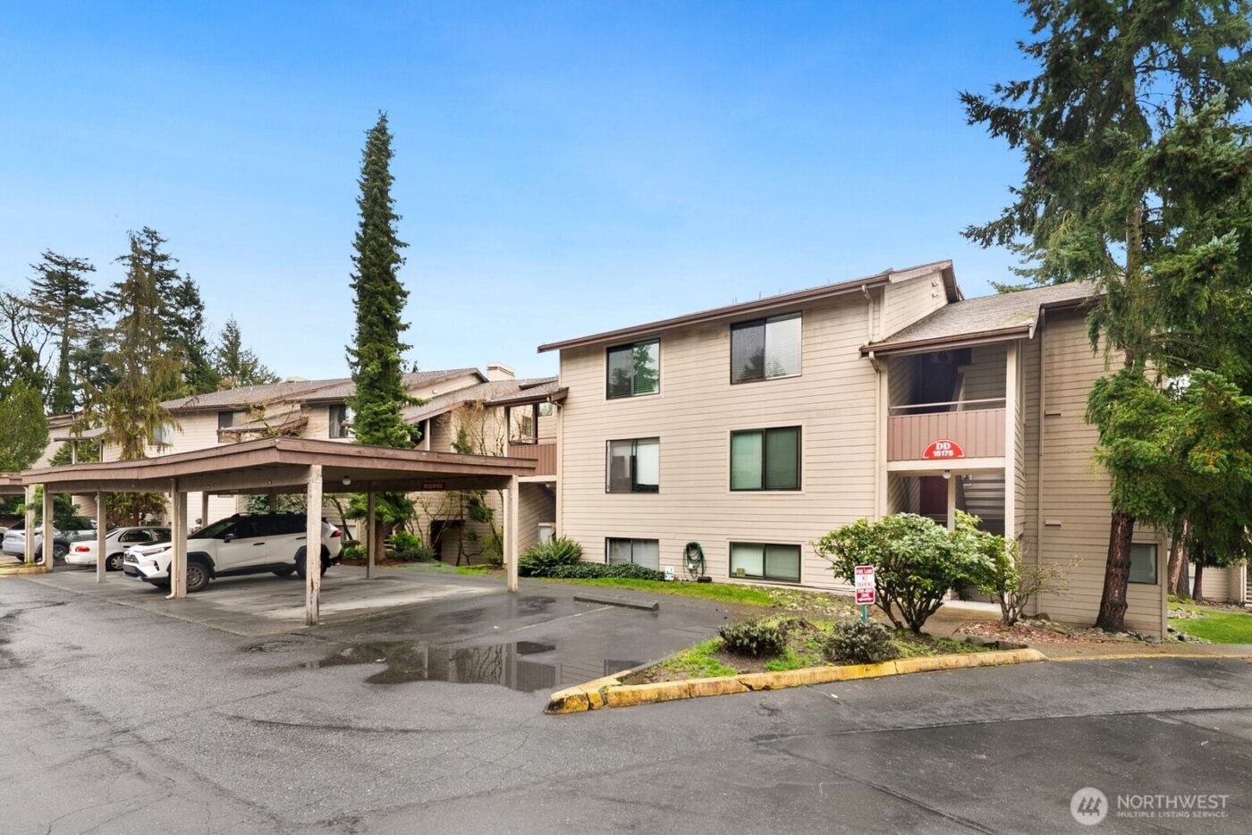 15175 Sunwood Boulevard #DD32, Tukwila, WA 98188