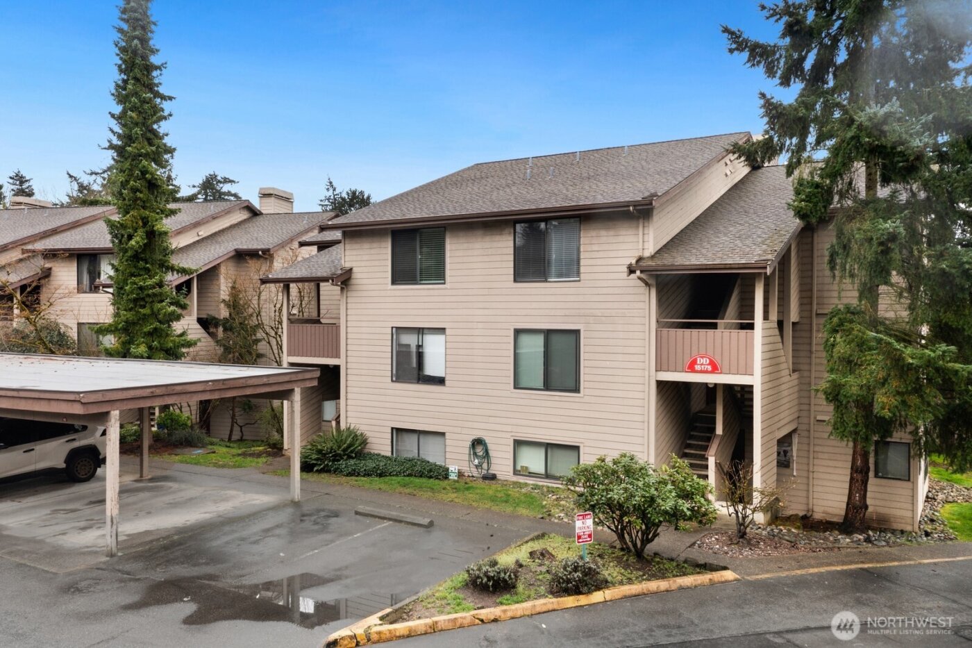 15175 Sunwood Boulevard #DD32, Tukwila, WA 98188