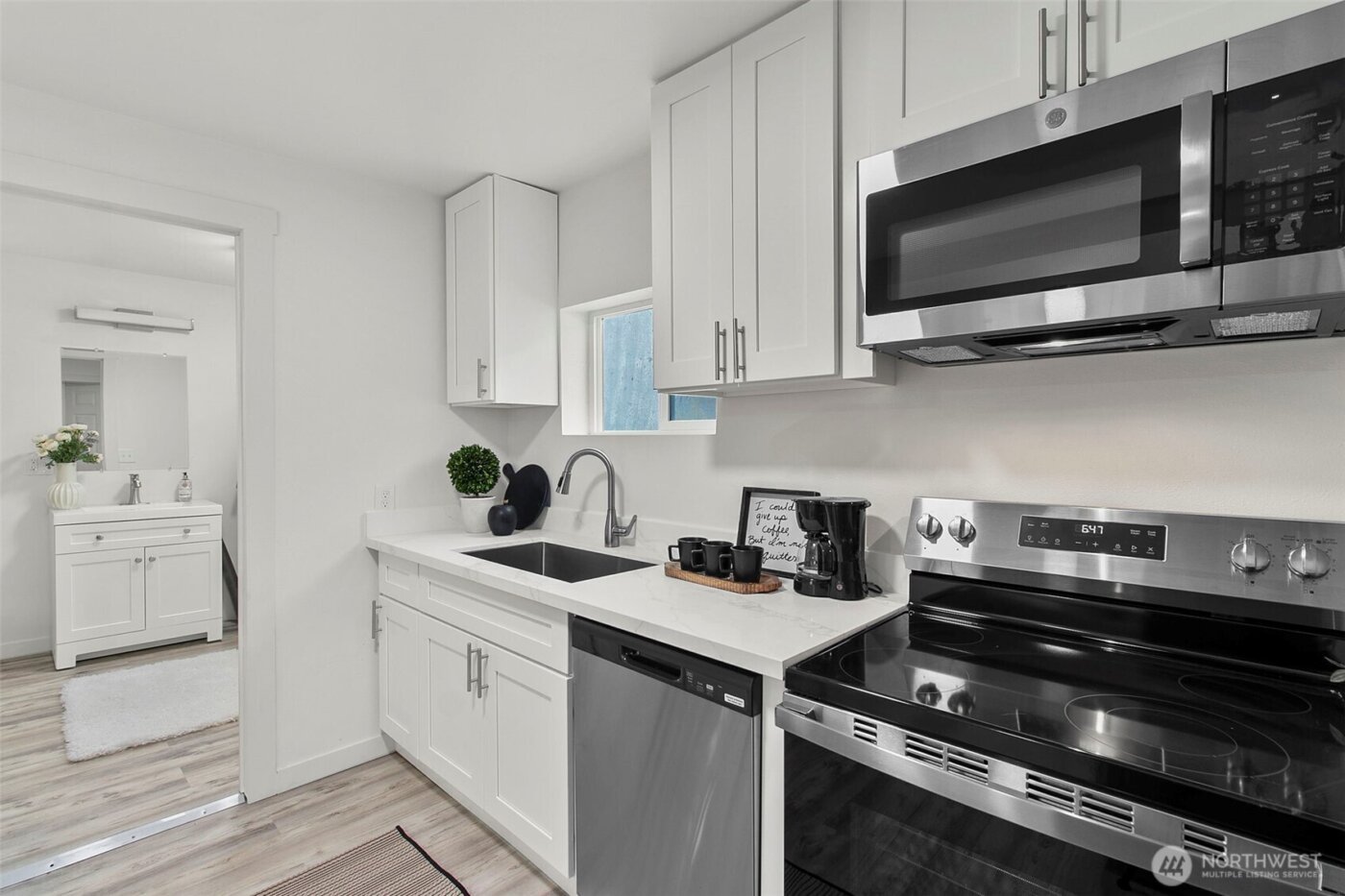 1908 S 43rd Street , Tacoma, WA 98418