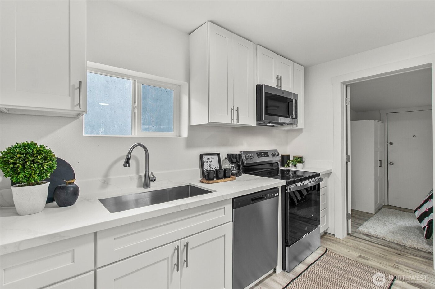 1908 S 43rd Street , Tacoma, WA 98418