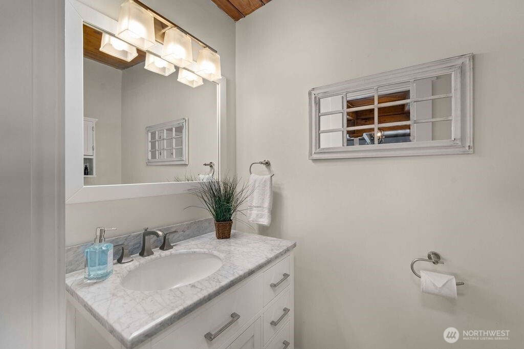 7501 Stinson Avenue , Gig Harbor, WA 98335