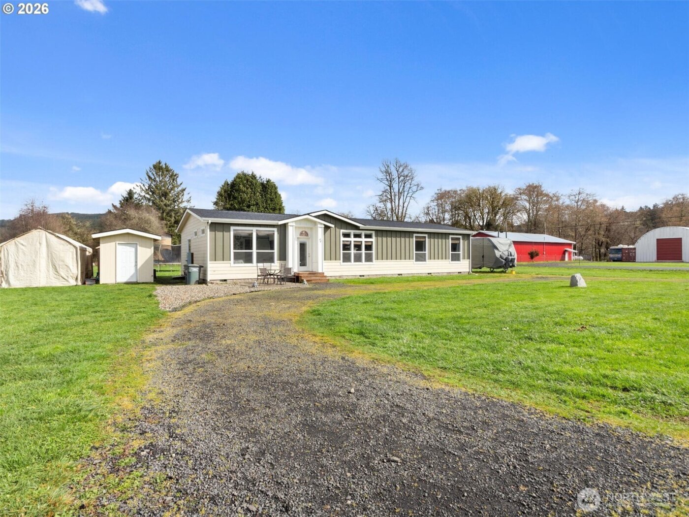 4 Nature Loop , Cathlamet, WA 98612