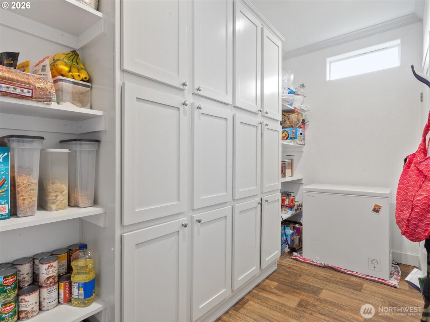 4 Nature Loop , Cathlamet, WA 98612