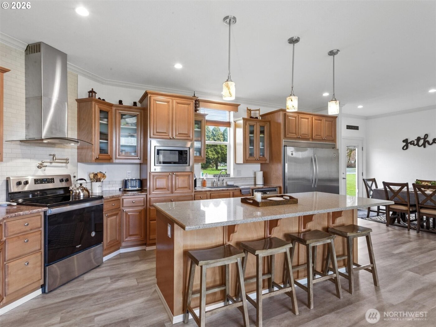 4 Nature Loop , Cathlamet, WA 98612