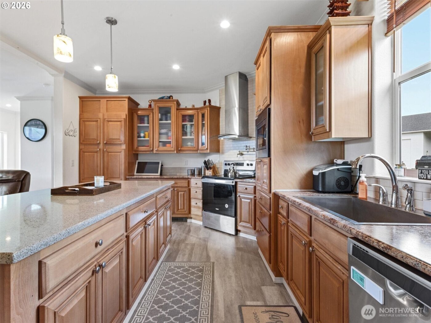 4 Nature Loop , Cathlamet, WA 98612