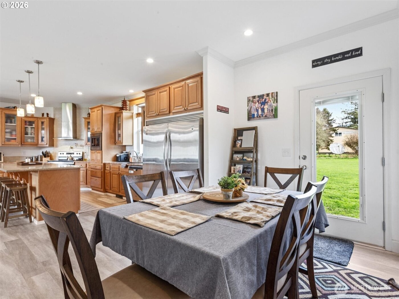 4 Nature Loop , Cathlamet, WA 98612