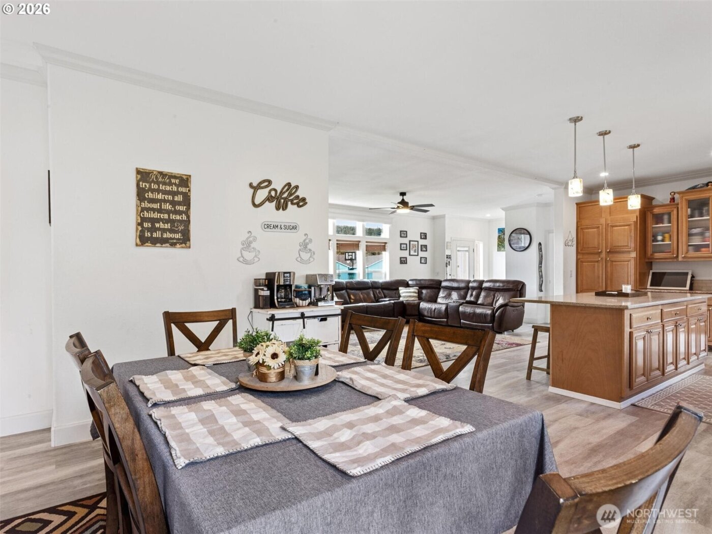 4 Nature Loop , Cathlamet, WA 98612