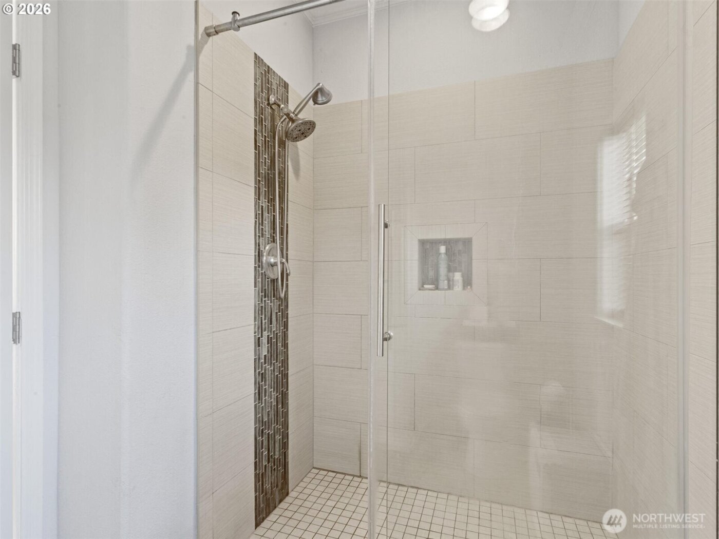 4 Nature Loop , Cathlamet, WA 98612