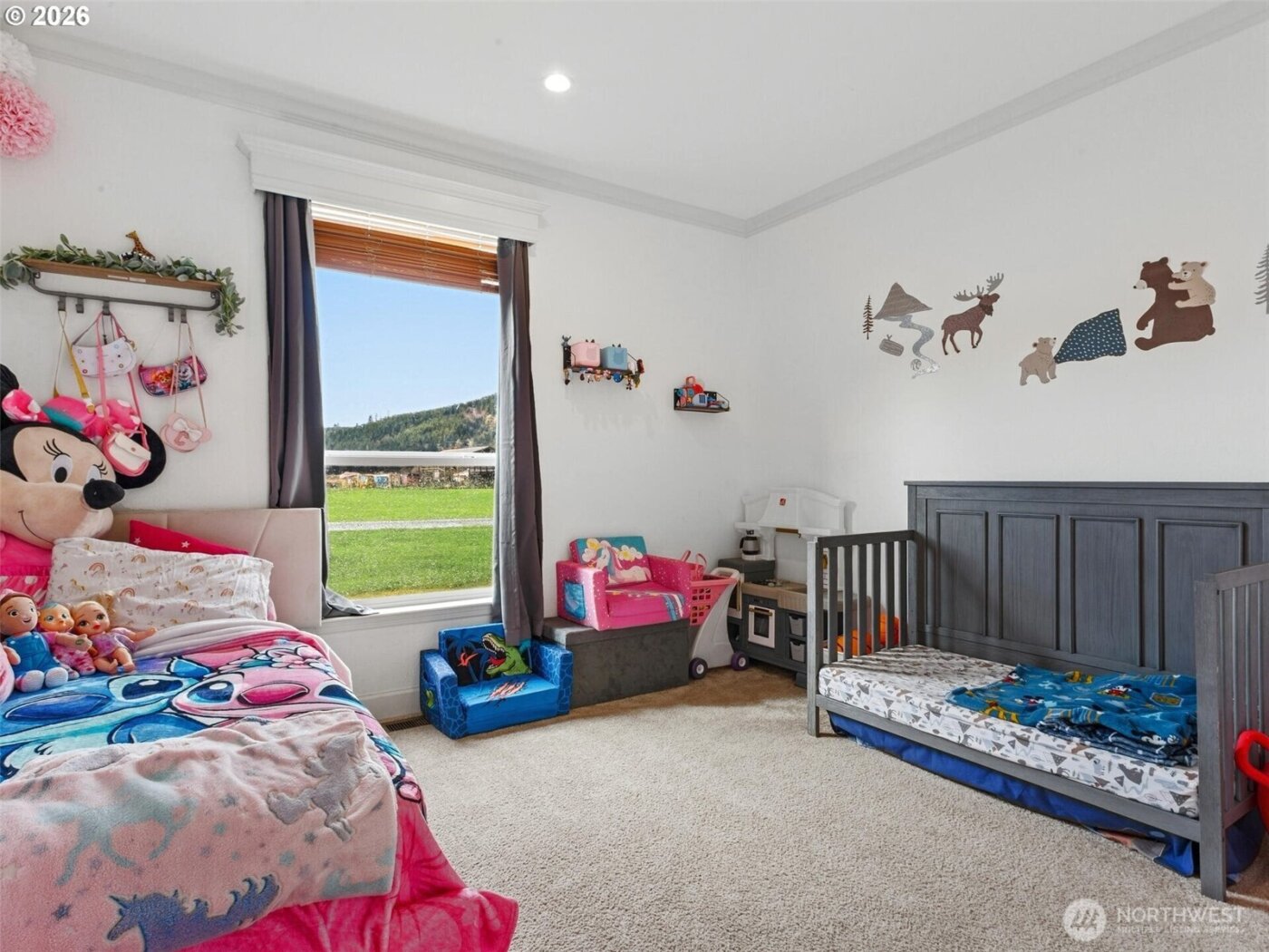 4 Nature Loop , Cathlamet, WA 98612