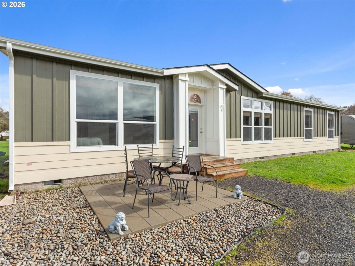 4 Nature Loop , Cathlamet, WA 98612