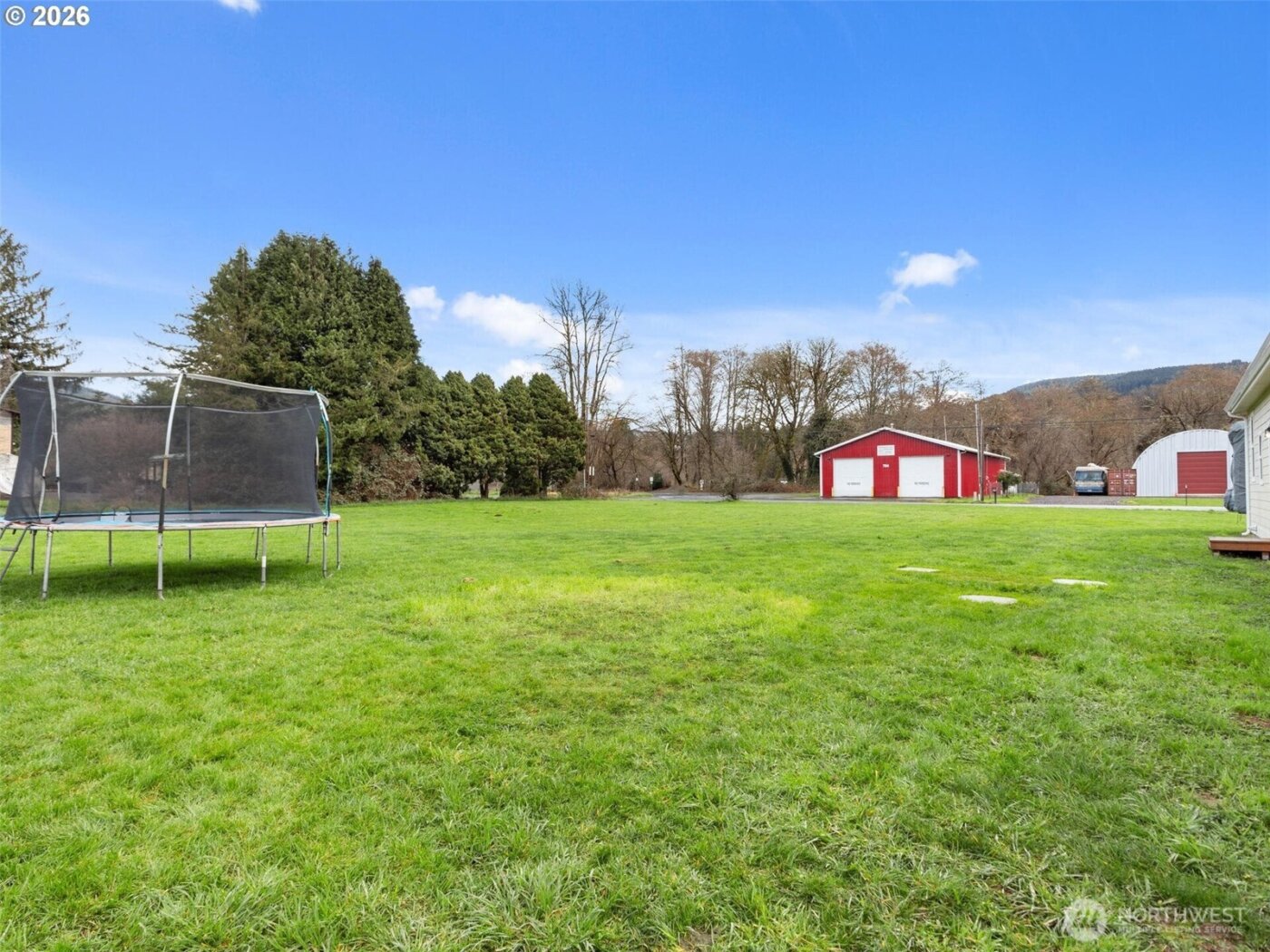 4 Nature Loop , Cathlamet, WA 98612