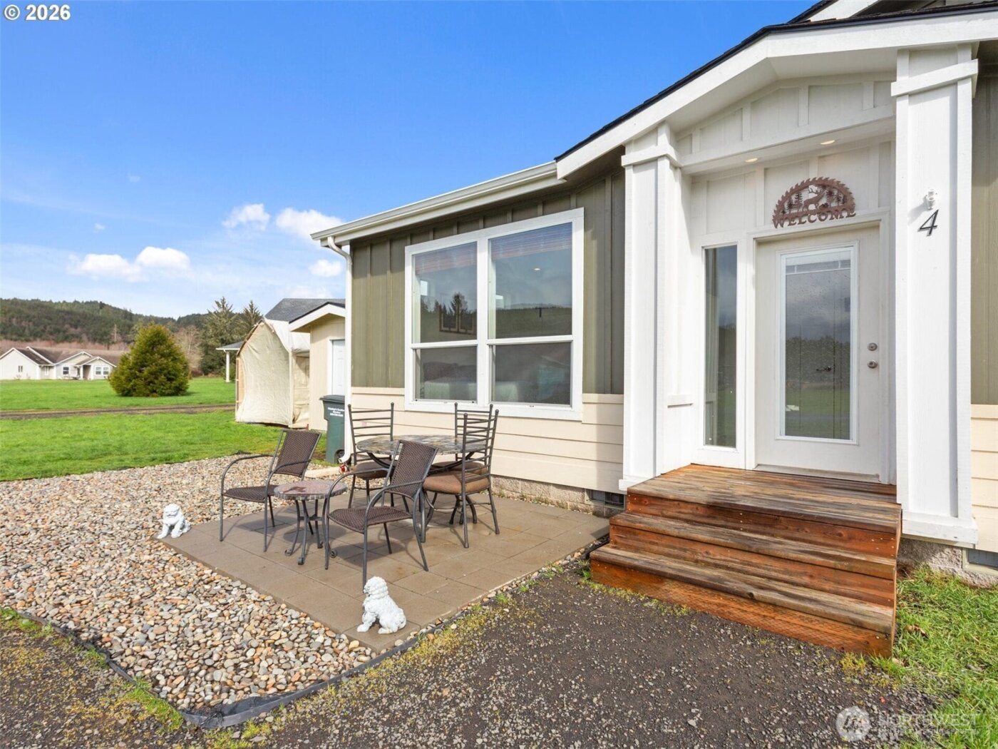 4 Nature Loop , Cathlamet, WA 98612