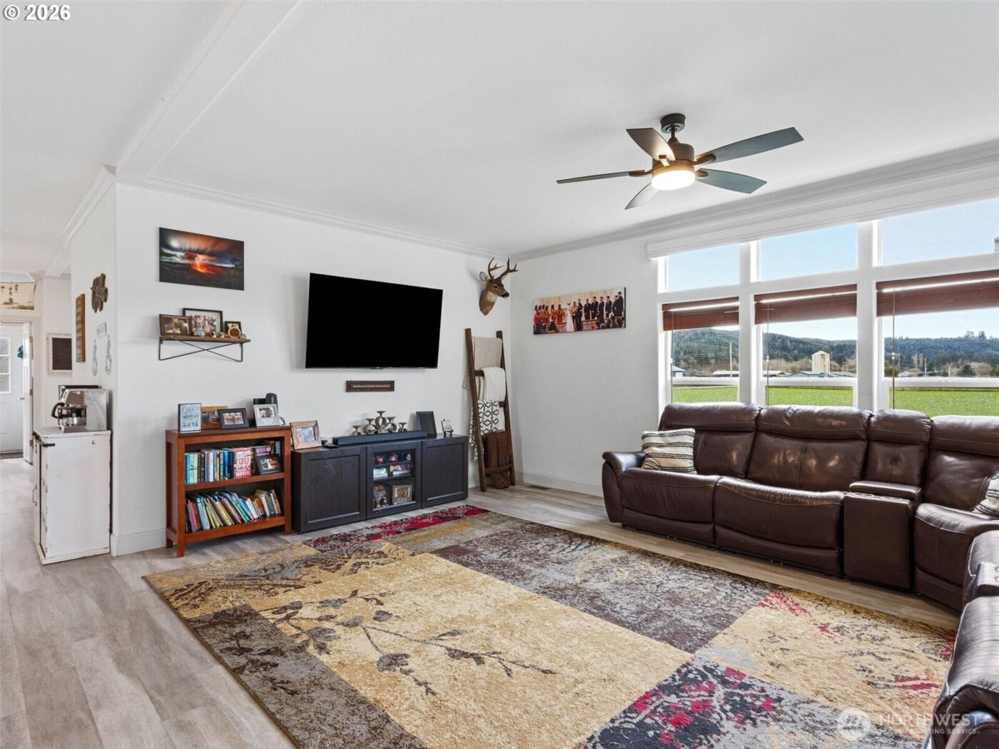 4 Nature Loop , Cathlamet, WA 98612