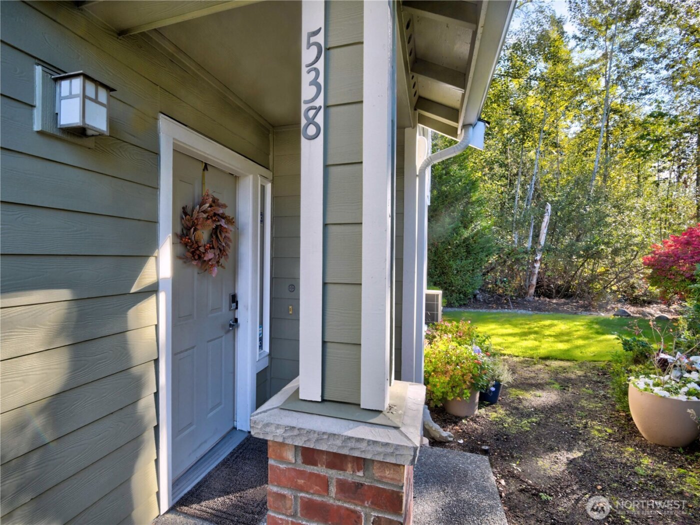 538 241st Lane SE, Sammamish, WA 98074-9807