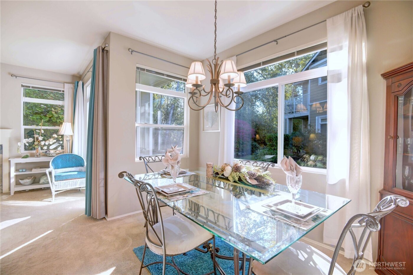 538 241st Lane SE, Sammamish, WA 98074-9807