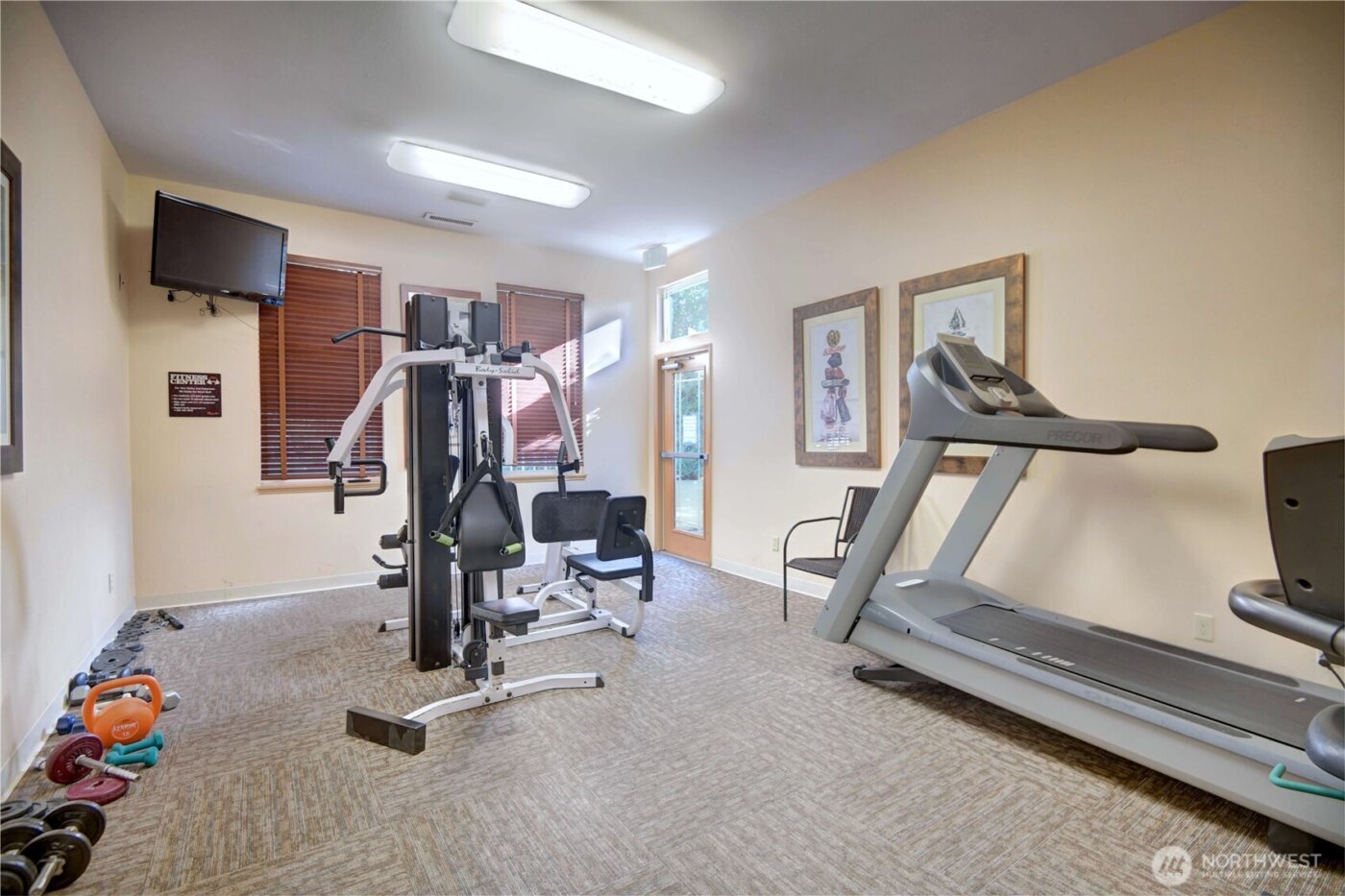 538 241st Lane SE, Sammamish, WA 98074-9807