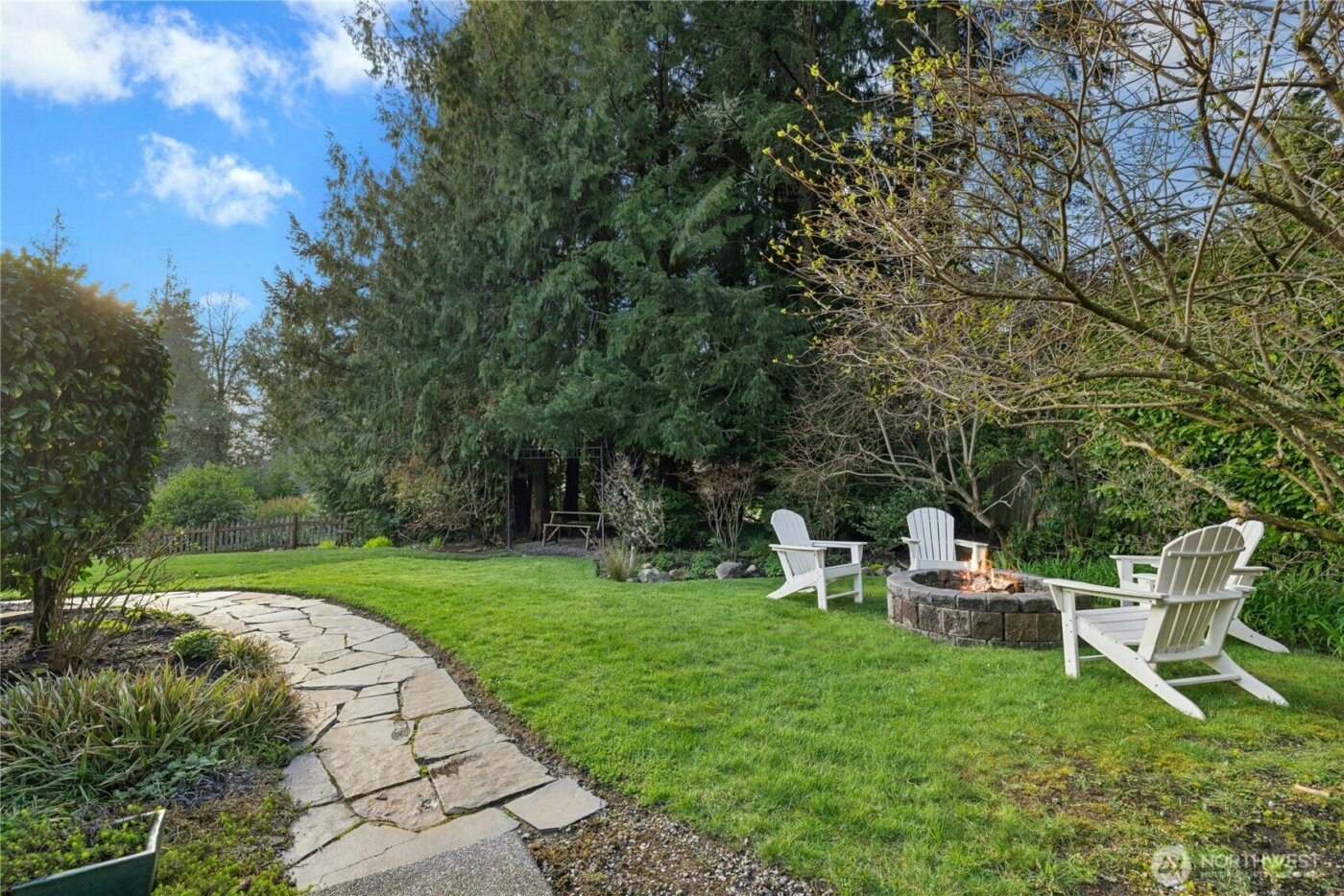 9420 NE Eric Avenue , Bainbridge Island, WA 98110