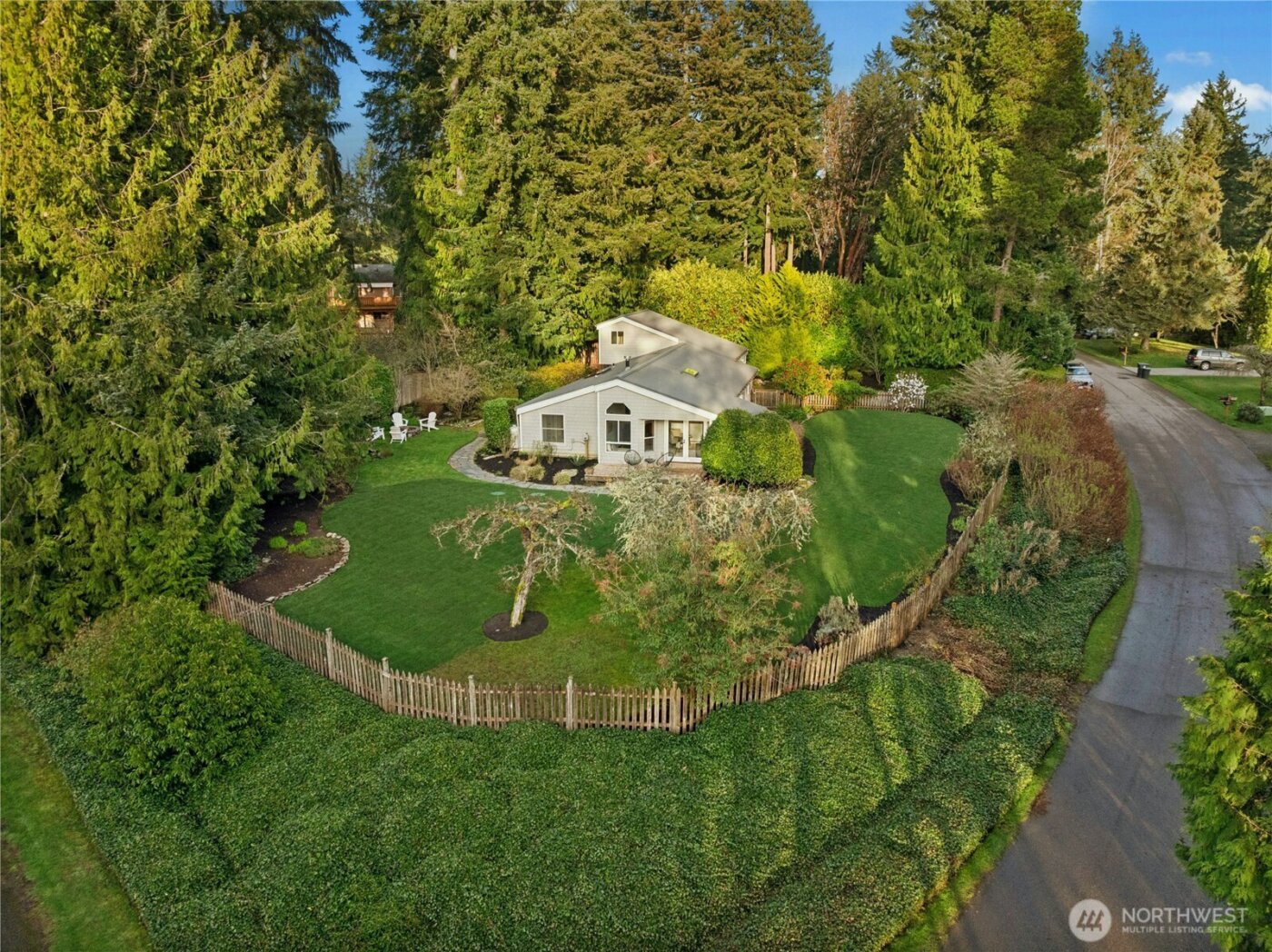9420 NE Eric Avenue , Bainbridge Island, WA 98110