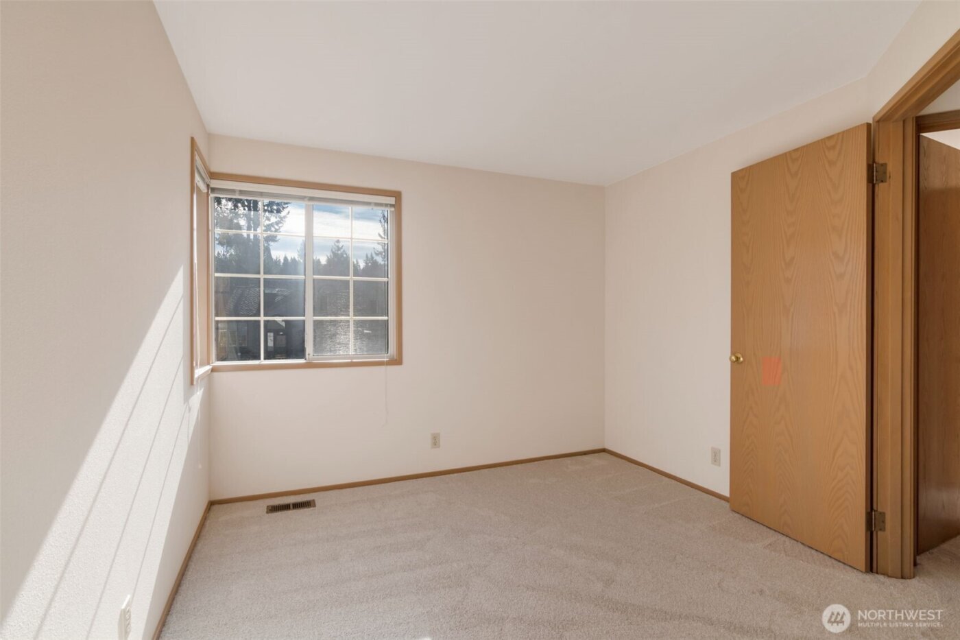 25746 SE 39th Street , Sammamish, WA 98029