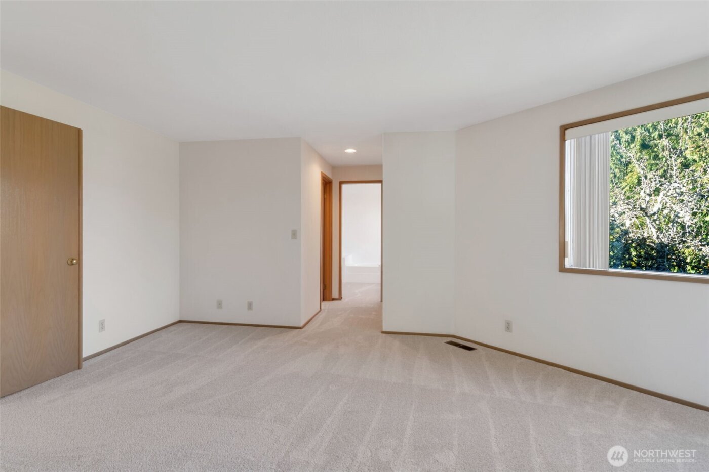 25746 SE 39th Street , Sammamish, WA 98029