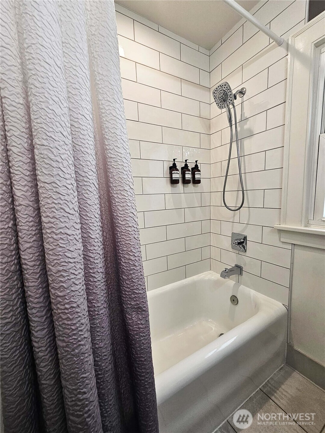 154 NW 73rd Street , Seattle, WA 98117