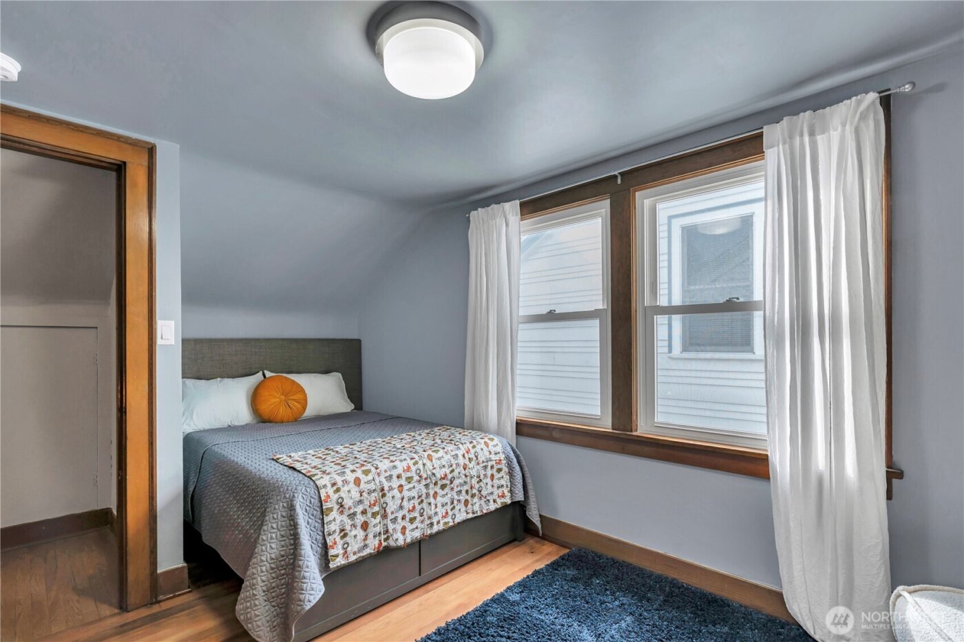 154 NW 73rd Street , Seattle, WA 98117