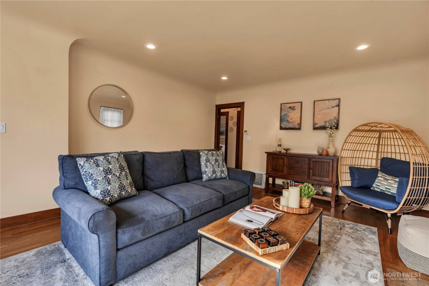 154 NW 73rd Street , Seattle, WA 98117