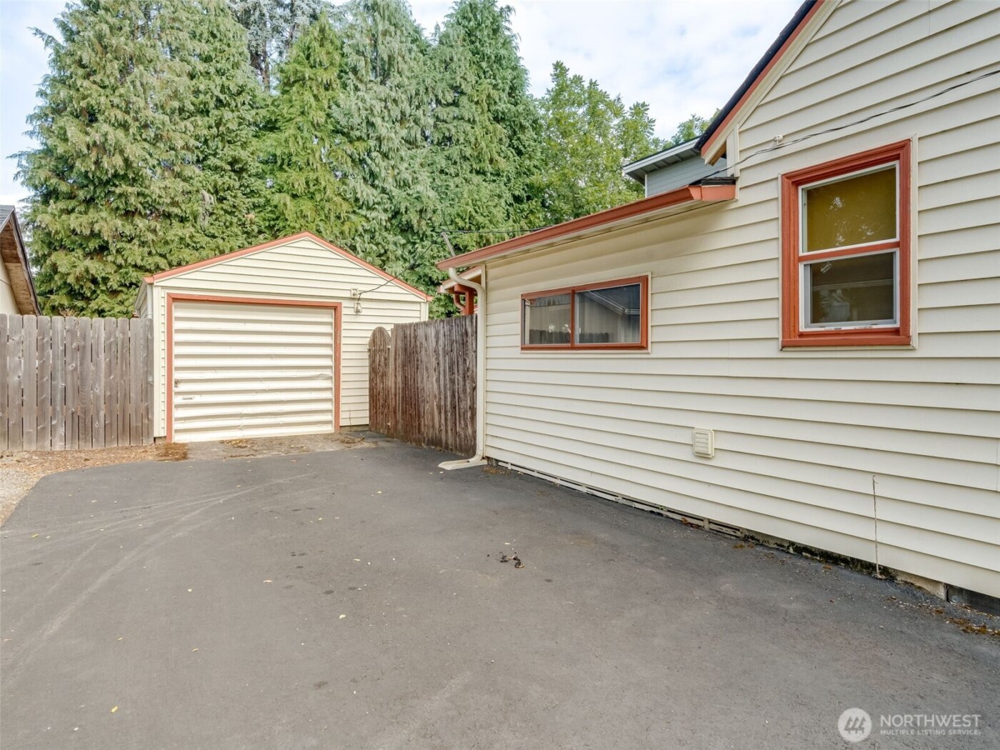 1820 E 33rd Street , Vancouver, WA 98663