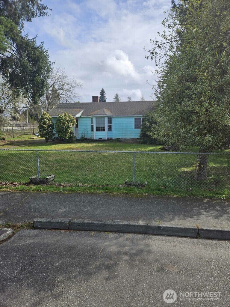 17417 Spruce Way , Lynnwood, WA 98037