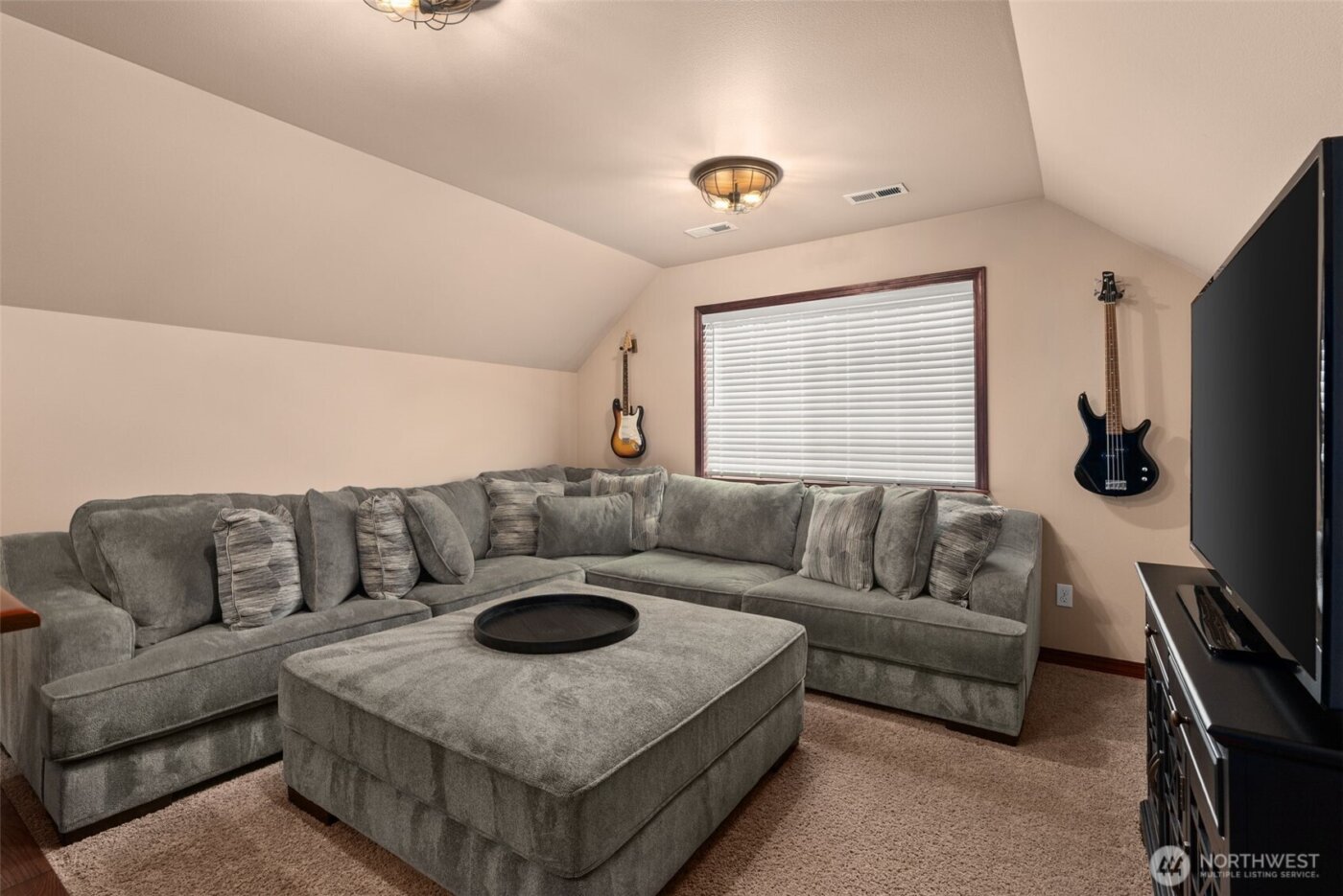 9220 Fox Ridge Lane SE, Olympia, WA 98513