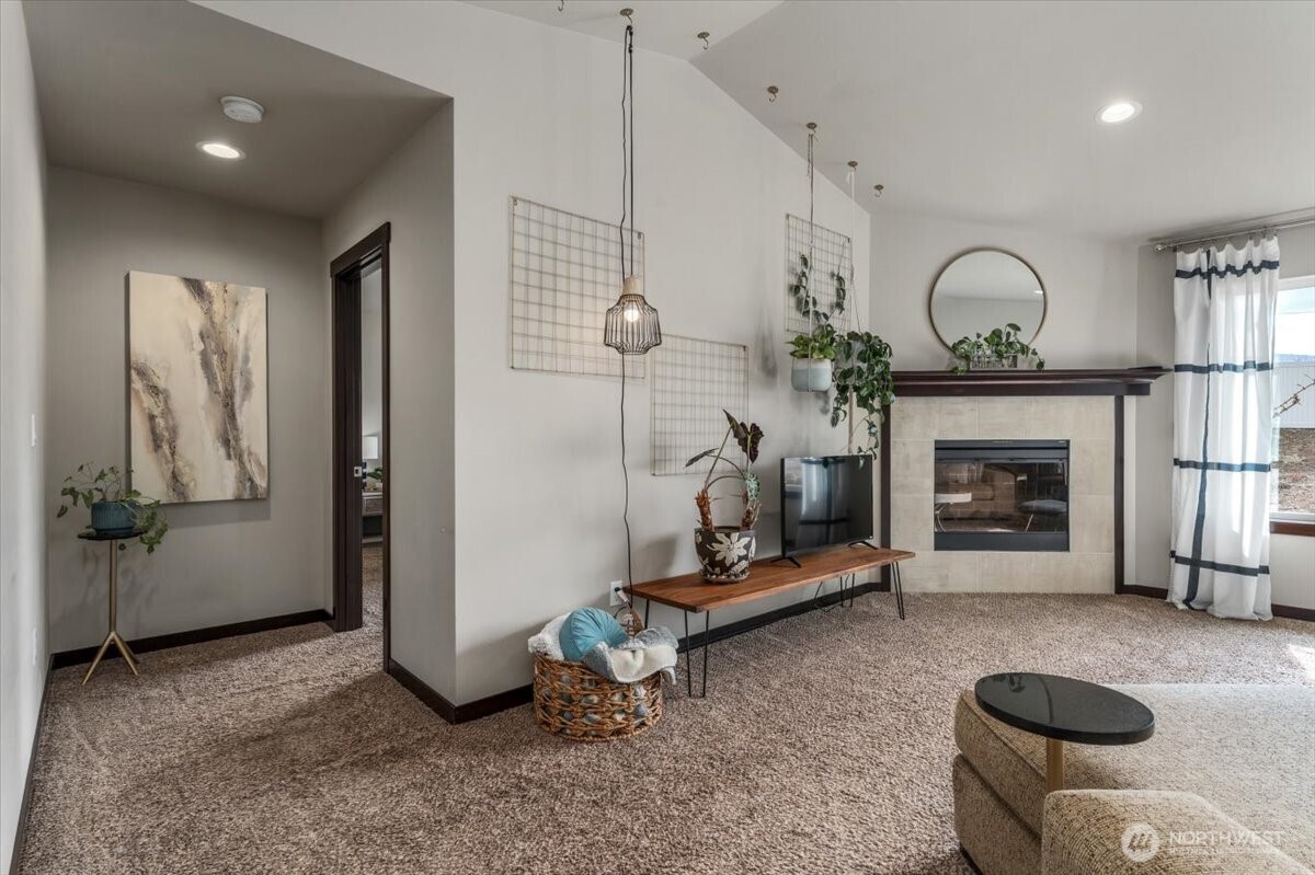 2164 Maryhill St. SE, East Wenatchee, WA 98802