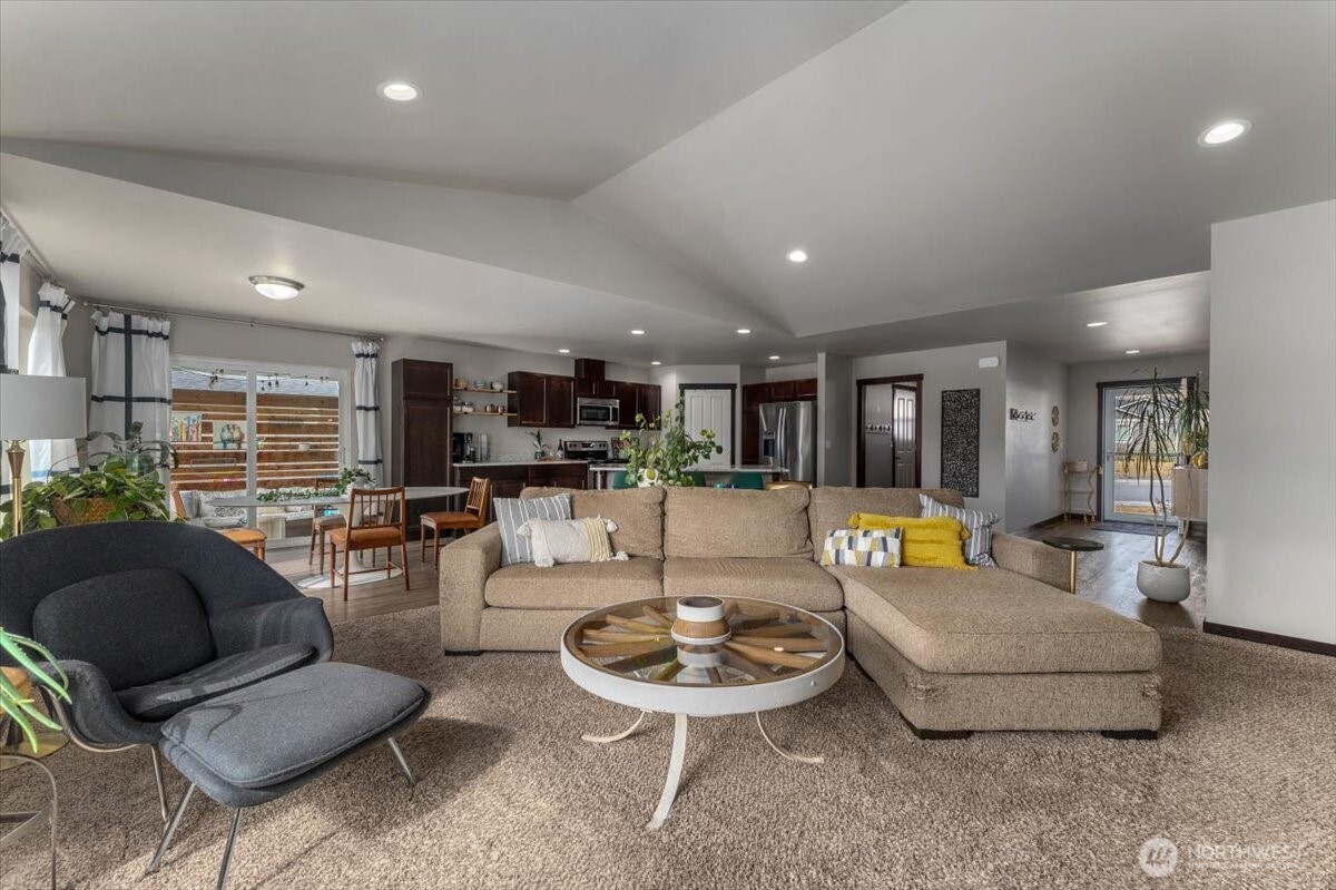 2164 Maryhill St. SE, East Wenatchee, WA 98802