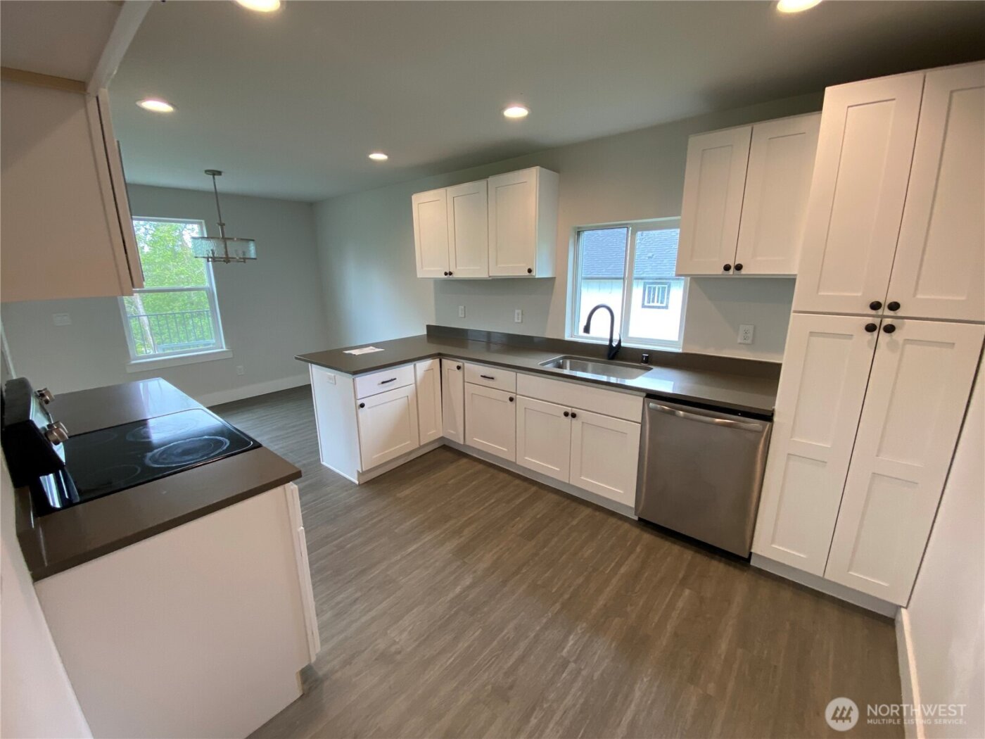 118 Timberline Drive , Castle Rock, WA 98611-9344