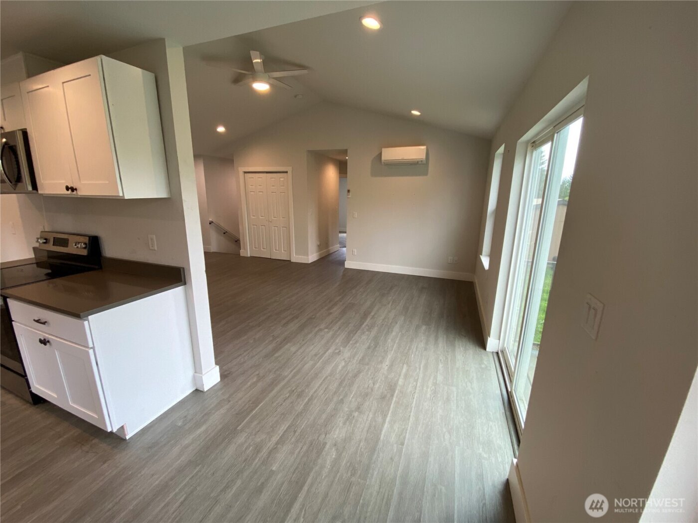 118 Timberline Drive , Castle Rock, WA 98611-9344