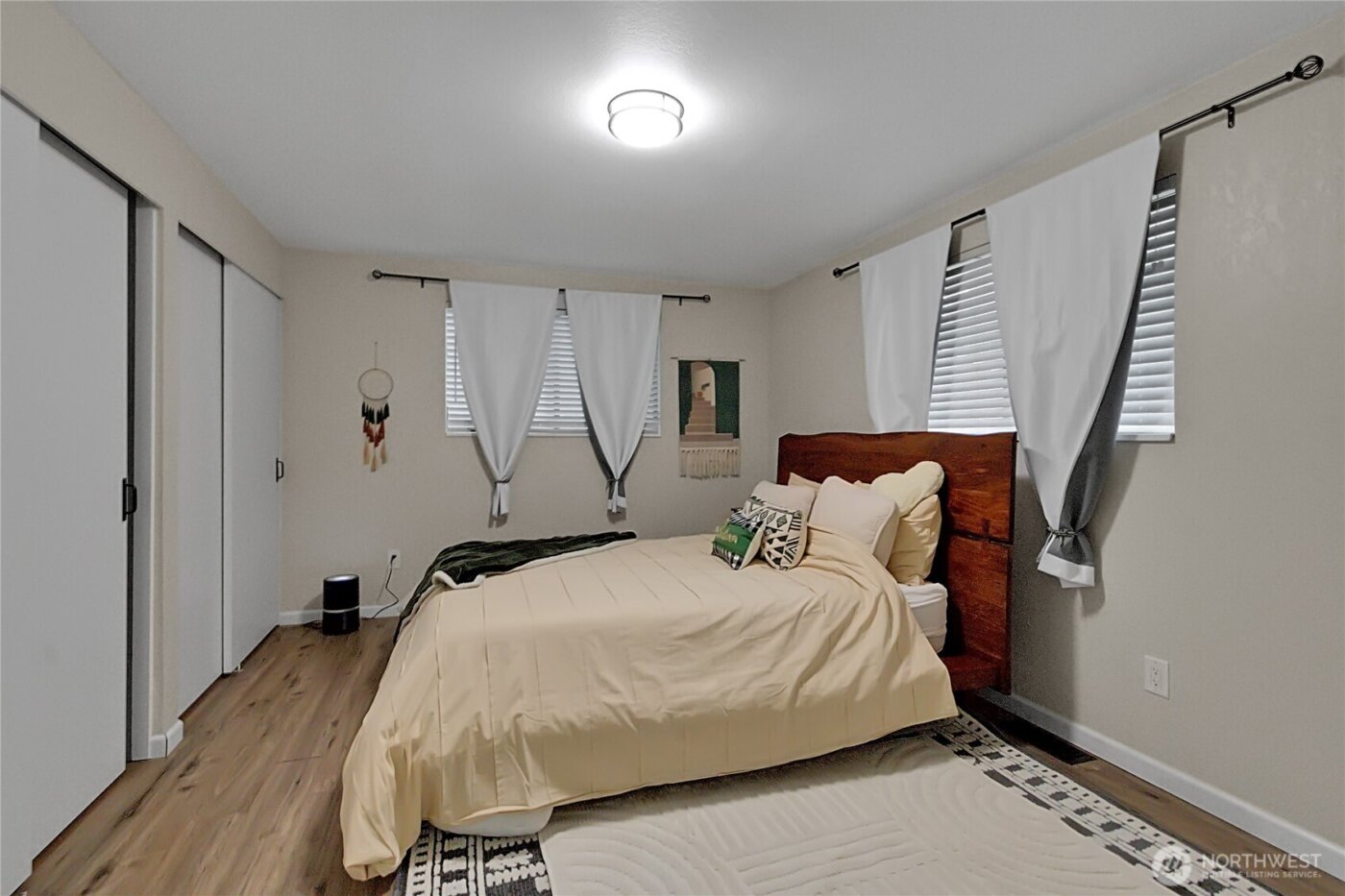 160 E Lakeland Way , Allyn, WA 98524