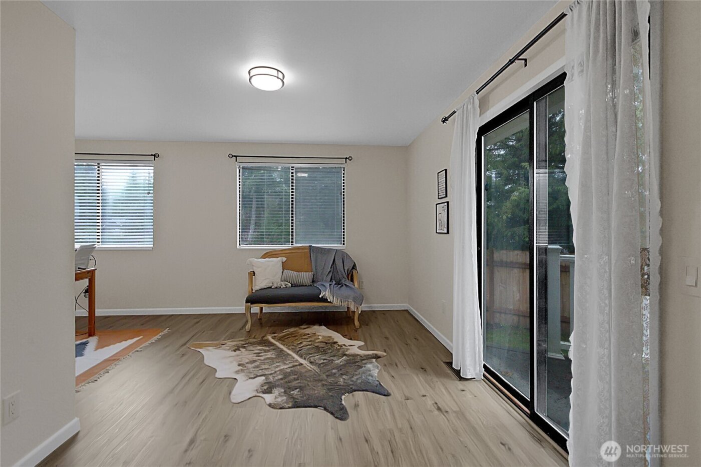 160 E Lakeland Way , Allyn, WA 98524