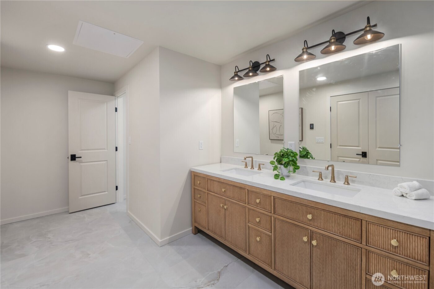 1311 SW Lake Roesiger Road , Snohomish, WA 98290