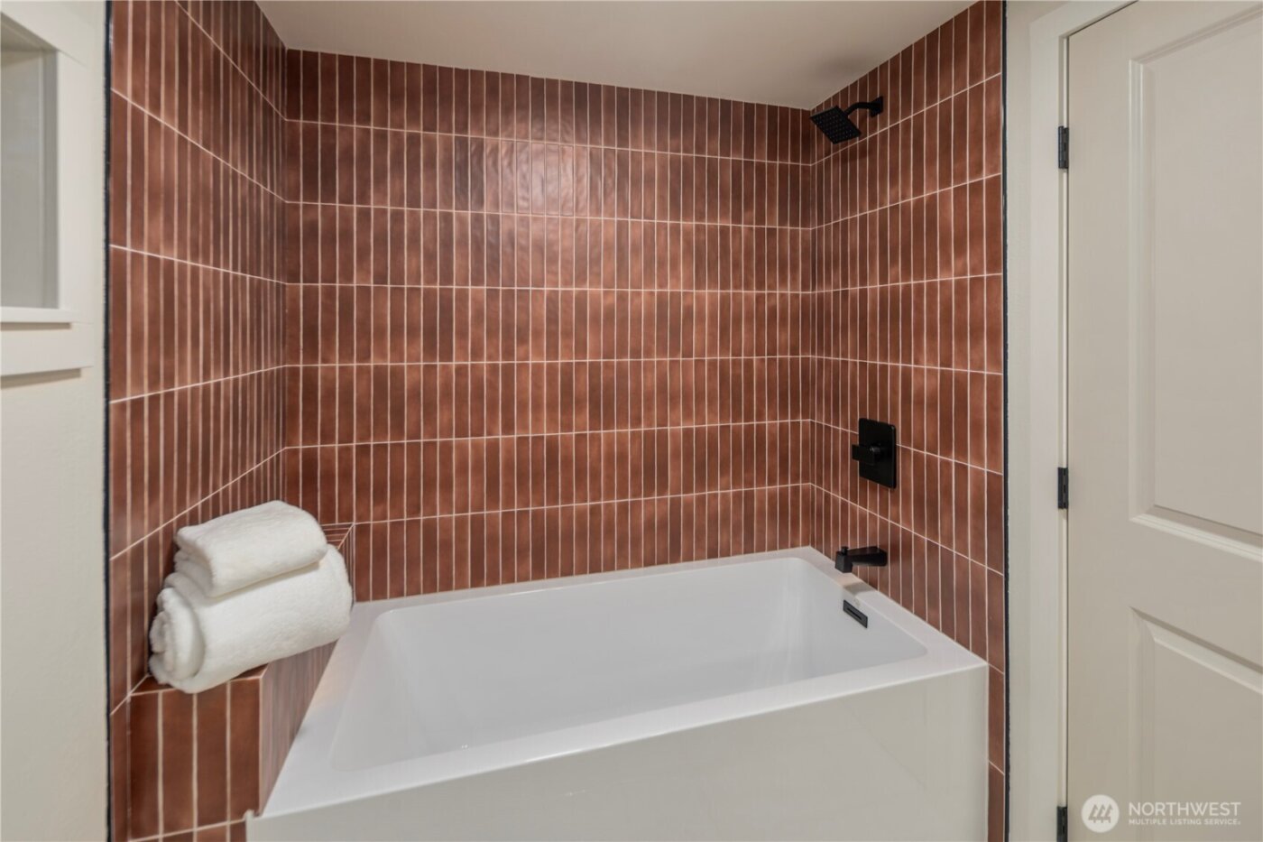 1311 SW Lake Roesiger Road , Snohomish, WA 98290