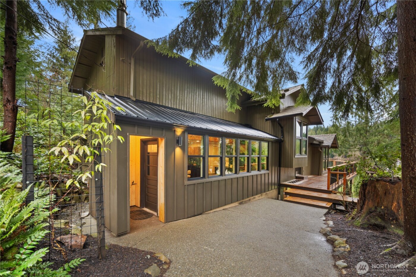 1311 SW Lake Roesiger Road , Snohomish, WA 98290