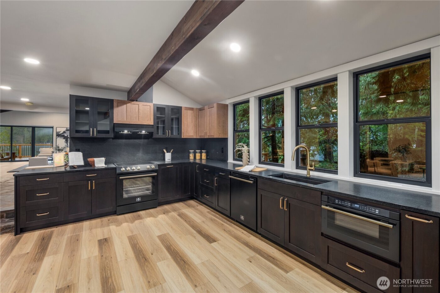 1311 SW Lake Roesiger Road , Snohomish, WA 98290