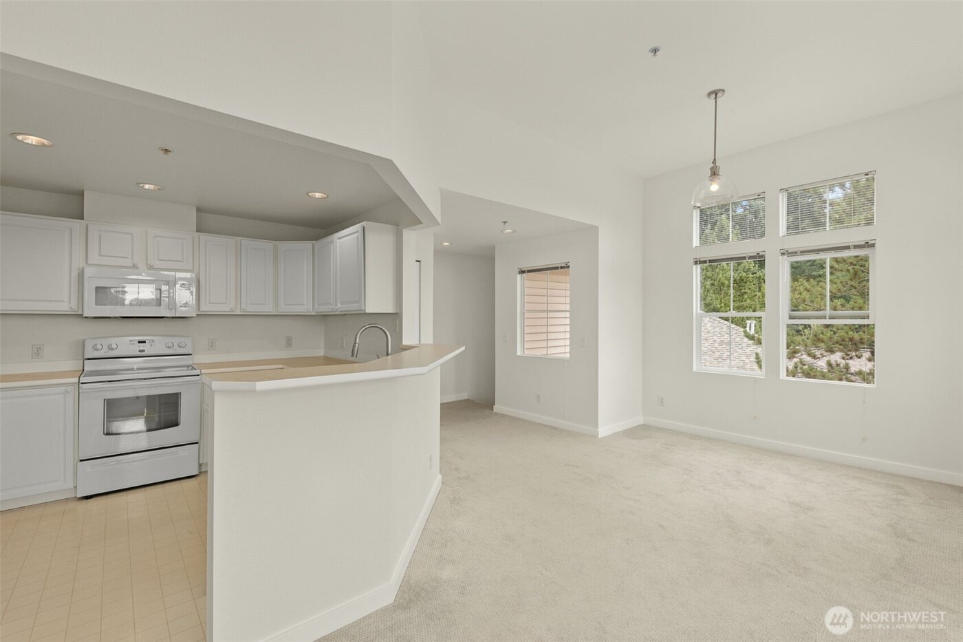 5239 164th Avenue SE #14-3, Bellevue, WA 98006