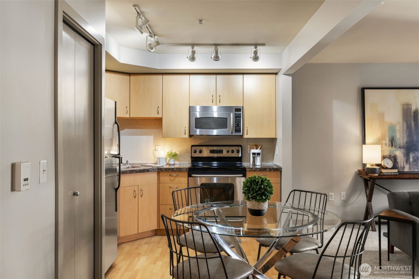 103 Bellevue Avenue E #302, Seattle, WA 98102