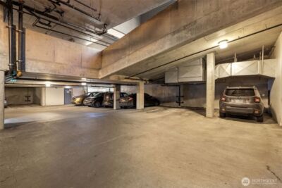 103 Bellevue Avenue E #302, Seattle, WA 98102 - Photo 31