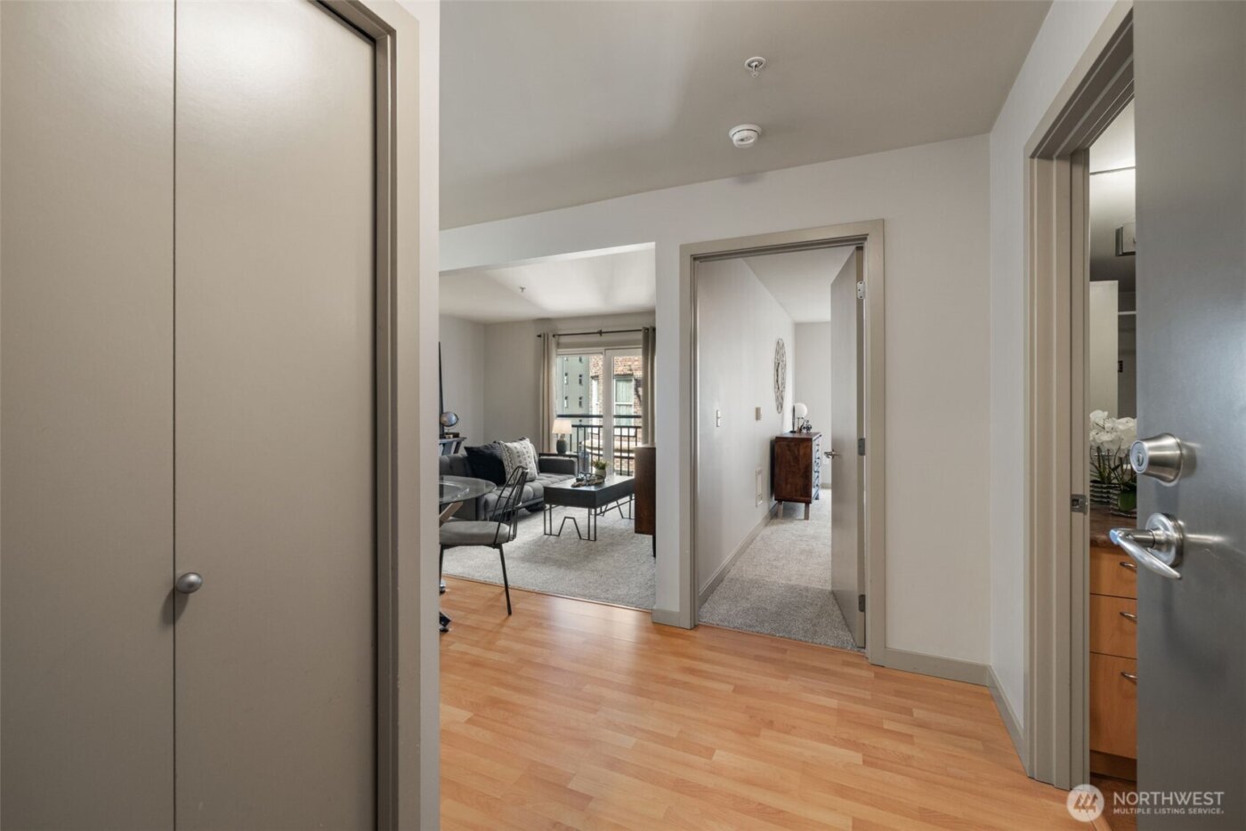 103 Bellevue Avenue E #302, Seattle, WA 98102